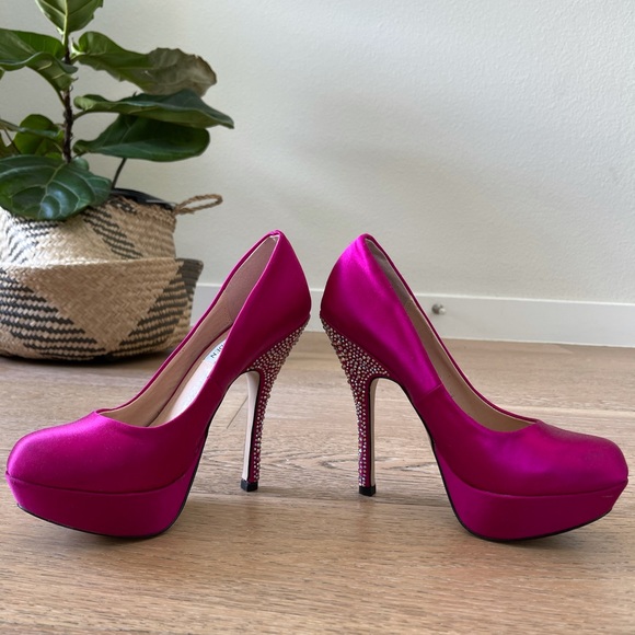 Steve Madden Partyy-R Platform Stiletto Pump - Picture 5 of 9